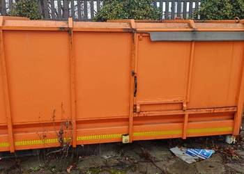 Używana zabudowa śmieciarki do Nissan Cabstar – kompaktowa zabudowa komunal