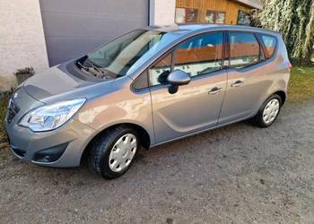 . GarażowanyOpel Meriva 1.4 Ecoflex z bagażnilkiem na rowery