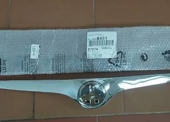 Atrapa (grill) listwy chromowanej maski do Skoda Superb II