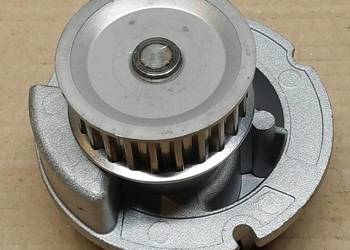 POMPA WODY OPEL ASTRA G H VECTRA B C CORSA C ZAFIRA A 1,8