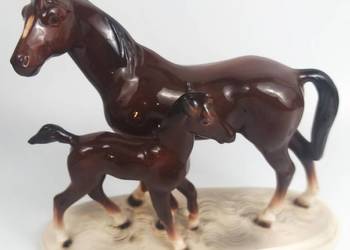 dwa konie klacz źrebak Hertwig Katzhutte Niemcy Turyngia lata 70te