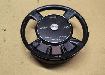 Obudowa wskaźników mercedes w114 w115  ramka temperatury paliwa oleju