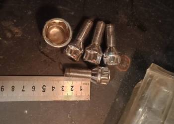 Śruby zabezpieczające kół Alfa 156 147 GT fiat bravo itp