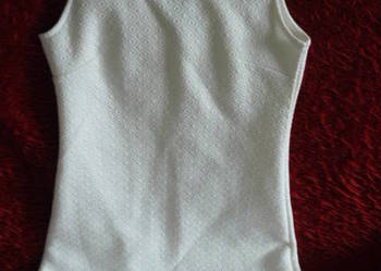 Biala sukienka bez rekawow Sinsay XS