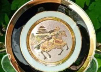 Talerzyk Art of Chokin japońska porcelana

Samuraj na koniu

Pokryty 24 kt