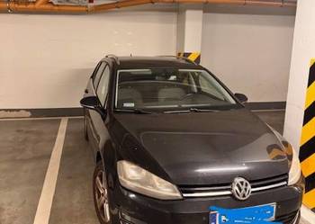 Volkswagen Golf Syndyk sprzeda samochód osobowy