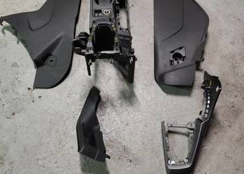 Tunel środkowy Ford Focus Mk3 HB 11r komplet