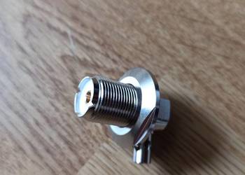 Złącze UC1 żeńskie średnica otworu na przewód 5mm CB radio