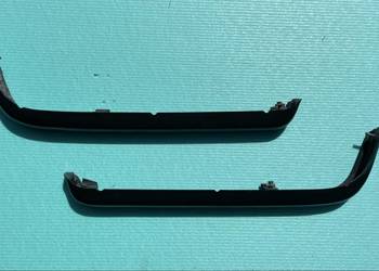 Listwy pod lampy tył gumowe Mercedes W123