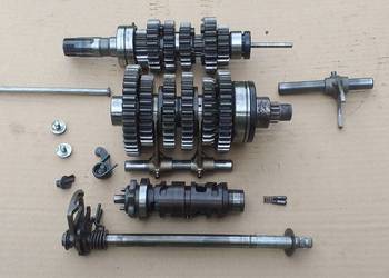 Skrzynia biegów gsxr k1 k2 k3 750