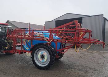 Opryskiwacz biardzki 2200l