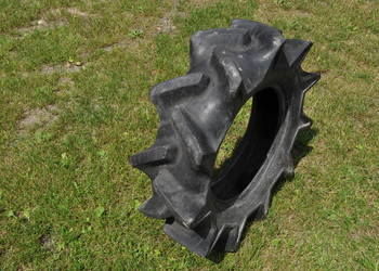Opona tylna do traktorka Kubota i inne. Opona tylna do traktorka Kubota i inne.