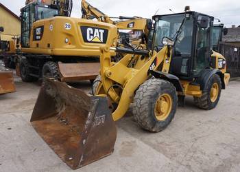 Ładowarka   CAT 906 H, 2008 rok.