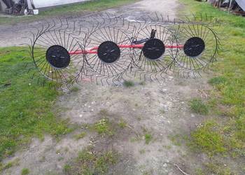 Zgrabiarka przewracarka do siana karolina ograbiarka czterogwiazdowa Zgrabiarka przewracarka do siana karolina ograbiarka czterogwiazdowa