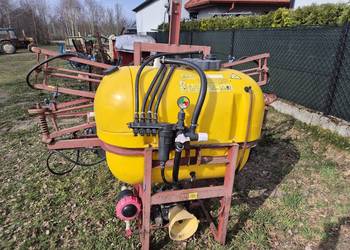 Opryskiwacz Dziekan P146 300 litrów 10 metrów