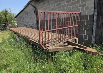 Przyczepa na bele baloty