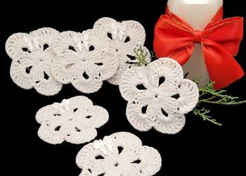 Zawieszki choinkowe kwiatuszki 6szt Zawieszki choinkowe kwiatuszki 6szt