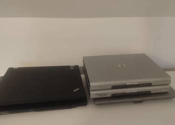 Zestaw laptopów