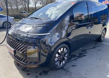 Hyundai Staria 2.2 CRDi Signature Lounge