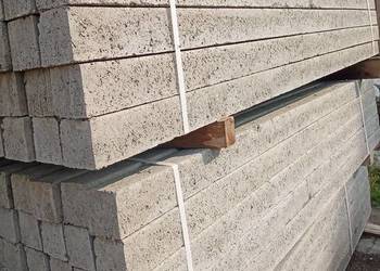 Słupek betonowy Siatka leśna Słupki betonowe Brama Ogrodzenie-Montaż