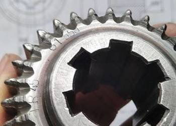 Przesuwka do tokarki TR-45, koło zębate przesuwne tokarki Przesuwka do tokarki TR-45, koło zębate przesuwne tokarki