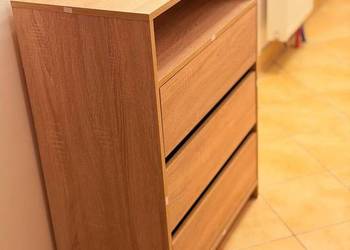 Komoda / szafka na buty z 3 uchylnymi szufladami – kolor dąb
