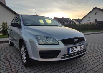 5 drzwi Ekonomiczny FOCUS rok 2005. poj 1.6 benz. skrz manual. z Opłatami