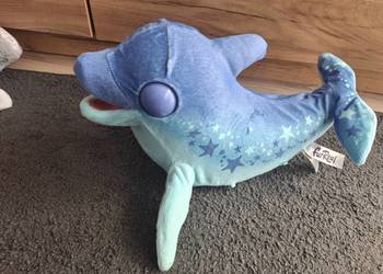 Interaktywny delfin furReal – pluszak