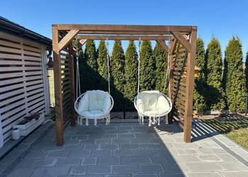 Huśtawka ogrodowa pergola