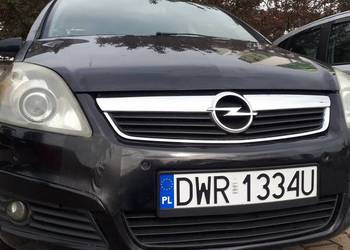 Syndyk sprzeda samochód osobowy Opel Zafira