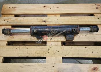 Siłownik skrętu Massey ferguson 8250, 8260, 8240