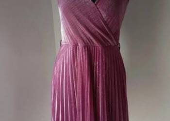 Tweedowa Sukienka wyeksponowane plecy kopertowa plisowana na ramiączkach tw