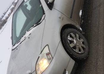 Toyota Corolla e12 lpg Uszkodzony tył Jeżdżąca!