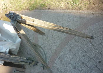 Statyw do busoli , kolimatora