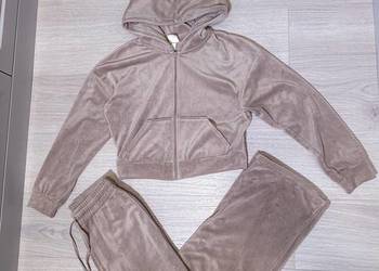 Dres S 36 welurowy H&M beżowy dresy bluza kompel