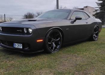 Dodge Challenger SXT PLUS 5.7 HEMI