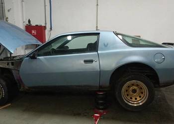 1982 Pontiac Firebird Trans AM 3 gen projekt - karoseria