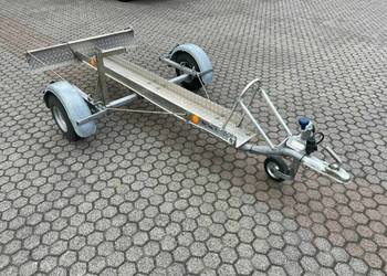 Przyczepka do przewozu motocykla