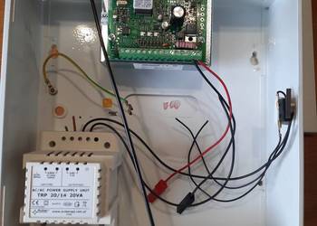 Nadajnik do systemu alarmowego - do monitorowania. UNR901/vhf- komplet