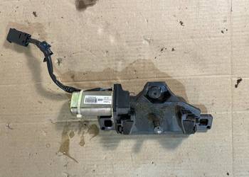 Zamek dociąg tylnej klapy 7129931 bmw 5 e61