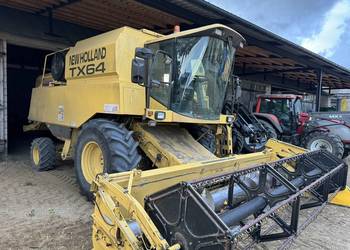 Kombajn zbożowy New Holland TX 64