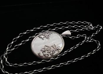 Srebrny wisior zawieszka macica perłowa łańcuch srebro 925