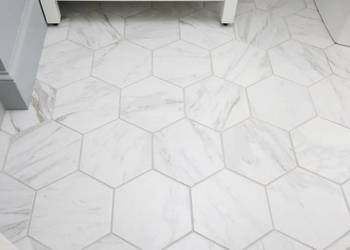 Gres marmuropodobny HEKSAGON CALACATTA CARRARA 30x30 POLER