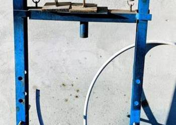 Sprzedam prasę hydrauliczną