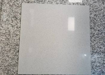 Kwarc GRIS PERLADO 60x60x1,2 poler