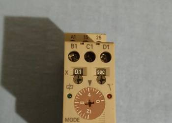 przekaznik czasowy  omron h3dr-a
