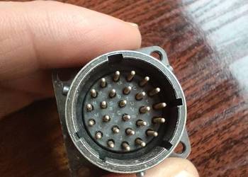 PT02A-10-6P

Złącze