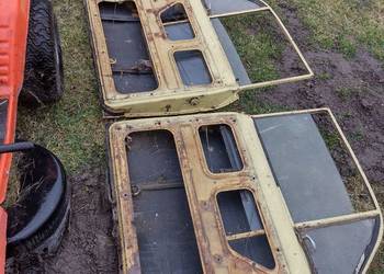 Drzwi prawe/lewe kompletne Syrena 105