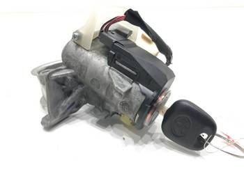 STACYJKA TOYOTA AURIS I N0502638 1.6 124KM 06-12 KLUCZYK