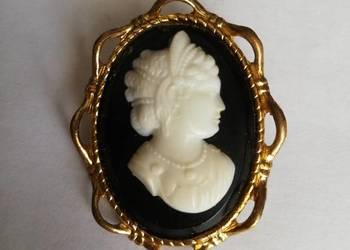 Kamea, broszka vintage, Anglia